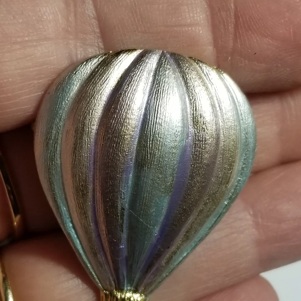 Relisted - Vintage hot air balloon brooch pastel pin flying jewelry - Picture 2 of 9